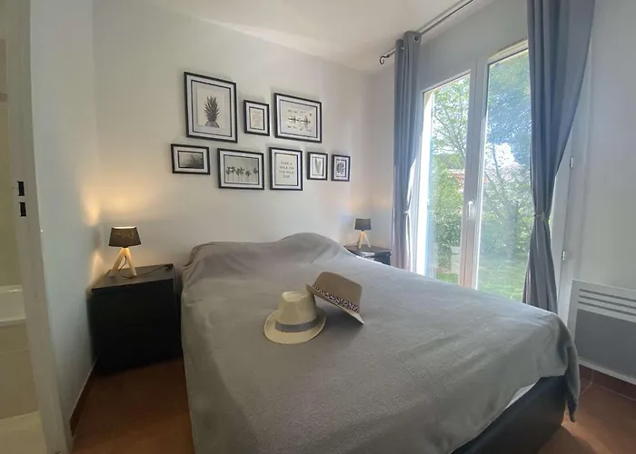 Sm320-52 Appt Avec Jardin Parking Et Piscine - Domaine De Figuieres Sainte-Maxime